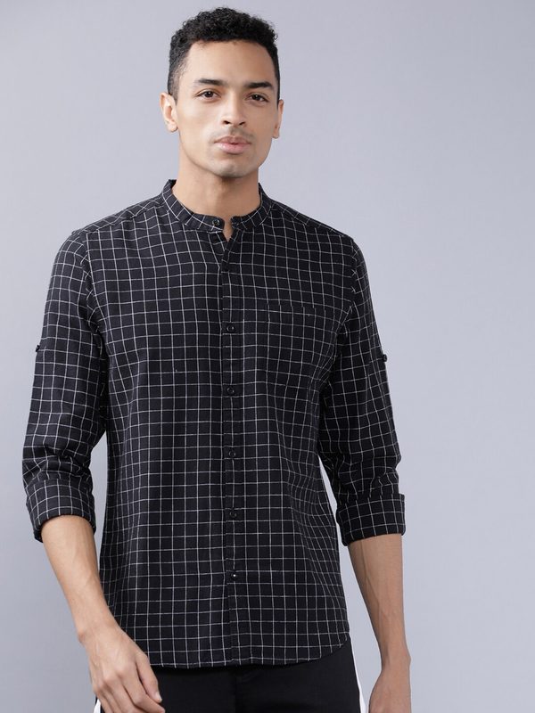 HIGHLANDER Men Black & White Slim Fit Checked Casual Shirt