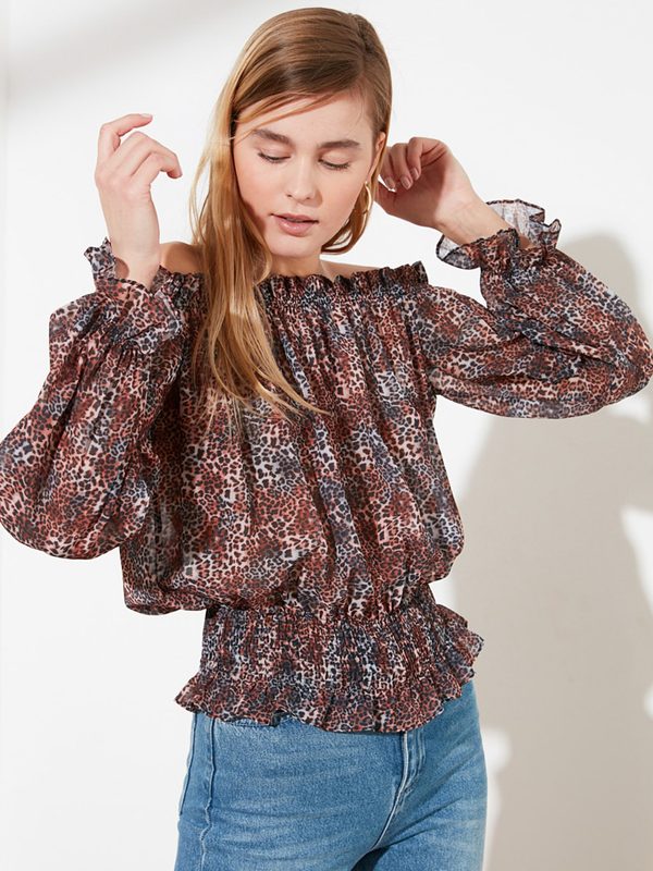 Trendyol Brown Animal Printed Puff Sleeves Blouson Top