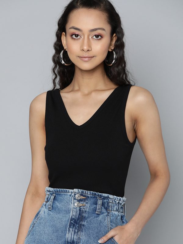 VividArtsy Women Black Ribbed Fitted Crop Top