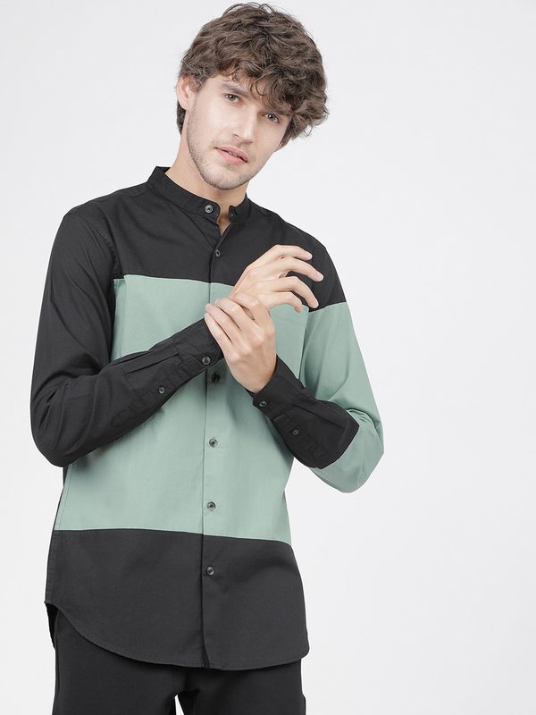 HIGHLANDER Men Black Slim Fit Opaque Colourblocked Casual Shirt