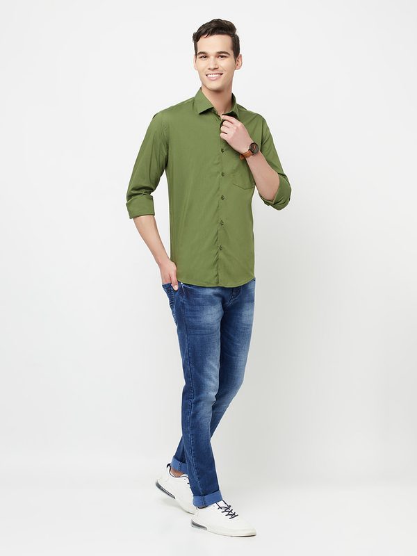 Crimsoune Club Men Olive Green Slim Fit Cotton Casual Shirt