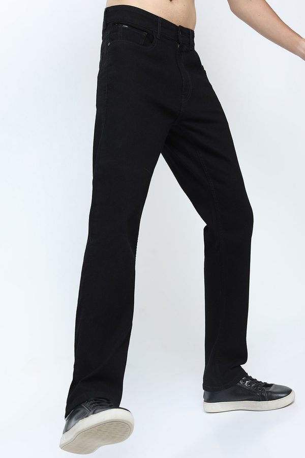 HIGHLANDER Men Black Straight Fit Stretchable Jeans
