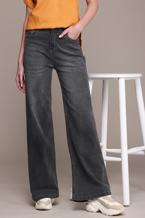 The Roadster Life Co. Women High Rise Wide Leg Fit Light Fade Stretchable Jeans