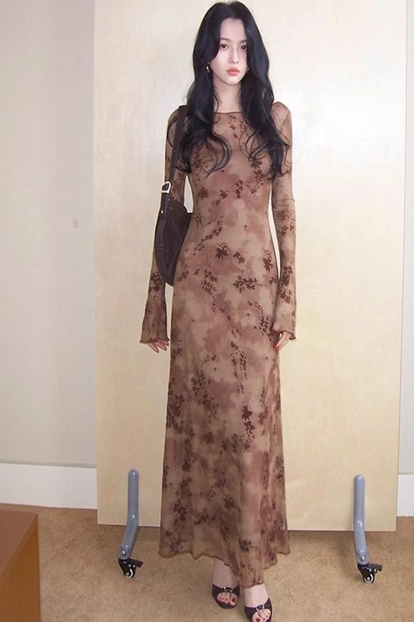 StyleCast x Revolte Print Fit & Flare Maxi Dress
