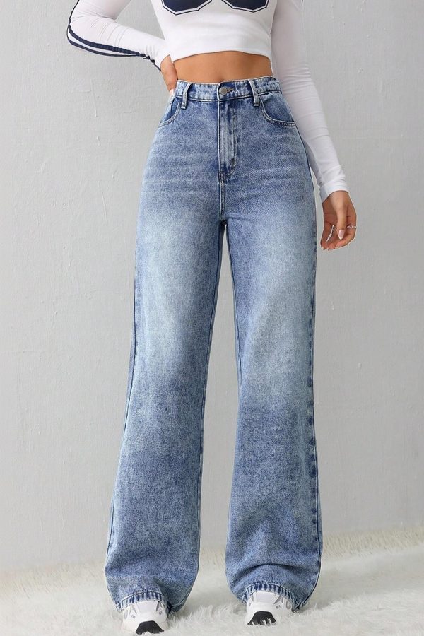 DENIMLOOK Women Flared High-Rise Light Fade Stretchable Jeans