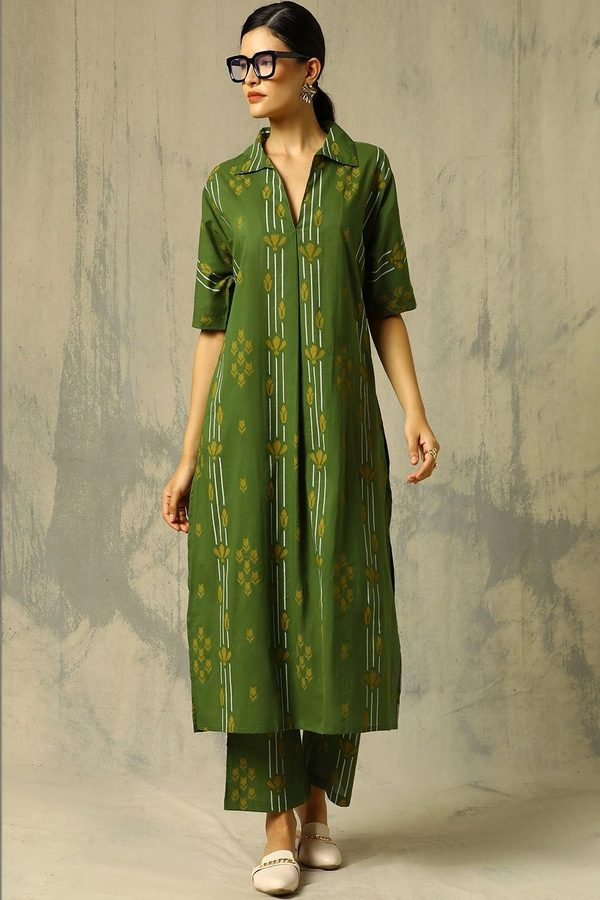 BLACK & BLAH BLAH Women Ethnic Motifs Printed Regular Pure Cotton Kurta with Trousers