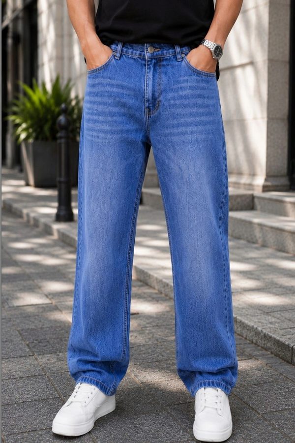 MQ Denim Men Straight Fit Mid-Rise Light Fade Jeans